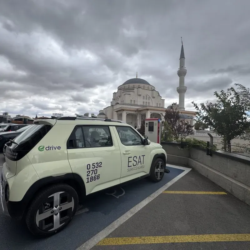 Esat Sürücü Kursu eğitim aracı